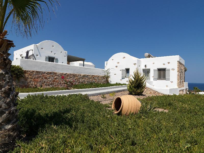 Desiterra Resort Suites & Villas Karterados  Exterior photo